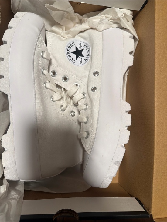 Converse Shoes - CONVERSE Women's Chuck Taylor All Star Lugged Canvas Upper Boots Sz 7.5m